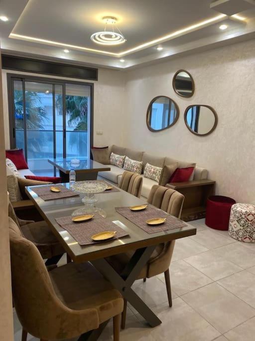 Luxueux Appartement Avec Vue Sur Mer A Martil Exterior photo